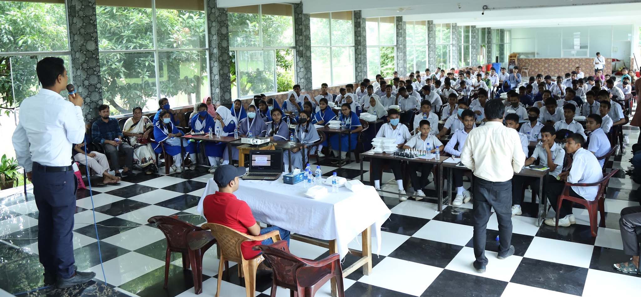 ফেনীতে স্কুল ভিত্তিক দাবা প্রতিযোগিতার প্রশিক্ষণ