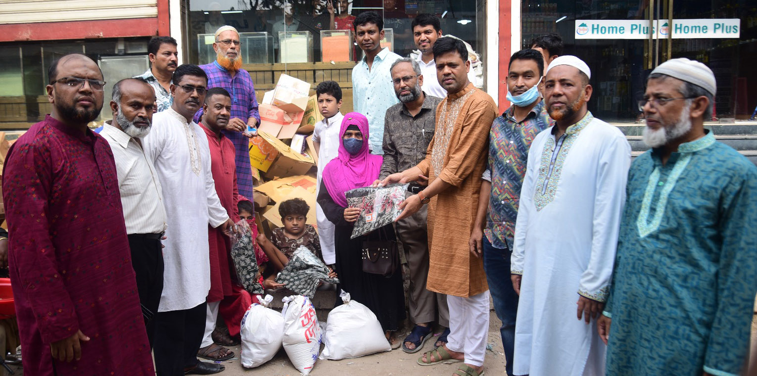 প্রতিবন্ধীদের ঈদ উপহার দিলো রোটারী ক্লাব অব ফেনী অপূর্ব