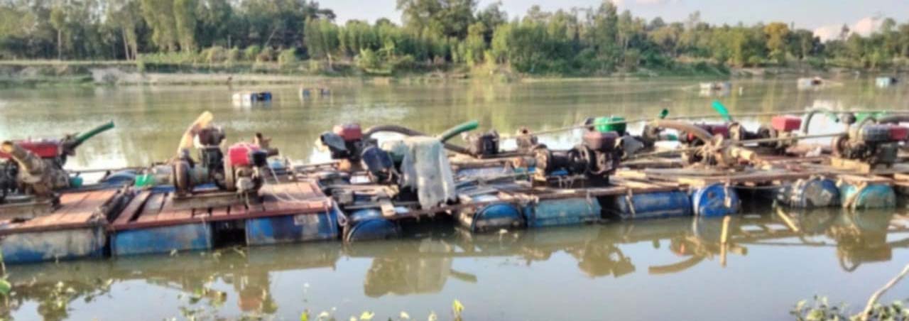 ফেনী নদীতে অবৈধভাবে বালু উত্তোলন বন্ধে টাস্কফোর্স অভিযান