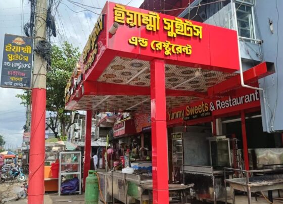 সালাম স্টেডিয়ামের জায়গা ও ফুটপাত দখল করে রেস্টুরেন্ট