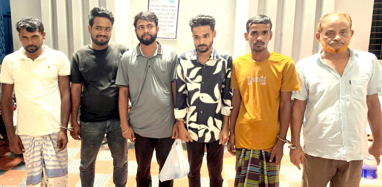 ফেনীতে বিশেষ অভিযানে গণধর্ষণ মামলার আসামীসহ ১৮জন গ্রেফতার