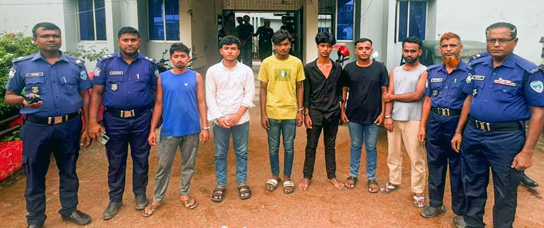 দাগনভূঞায় স্বামীকে আটকে রেখেস্ত্রীকে ধর্ষণ চেষ্টা: ৬ বখাটে গ্রেফতার