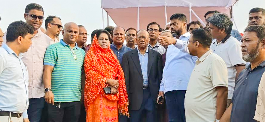 ফেনীতে প্রধানমন্ত্রীর প্রকল্প উদ্বোধনস্থলও জনসভার ভেন্যু পরিদর্শনে পরিবেশ মন্ত্রী প্রধানমন্ত্রী ফেনীবাসীর প্রত্যাশা পূরণ করবেন