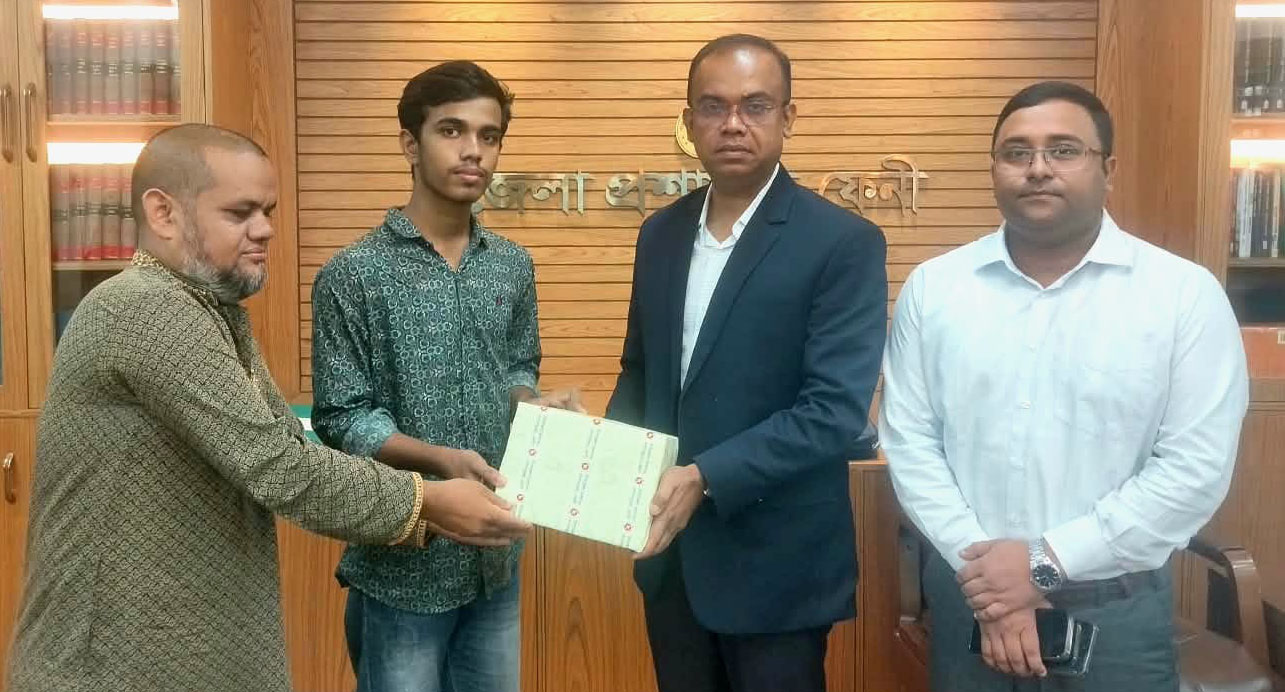 ফেনীর সময়ে সংবাদ প্রকাশের পর দাগনভূঞার মেধাবী নিবিরের পাশে প্রশাসন